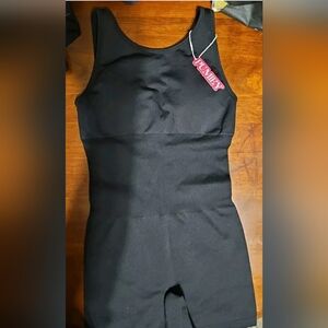 New Tummy/ Body Pumiey  Black Ladys Control. Size S